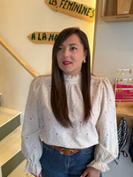 Blouse brodée écrue