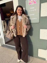 Veste en fausse fourrure beige et camel