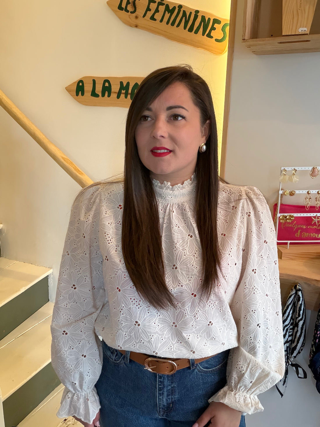 Blouse brodée écrue