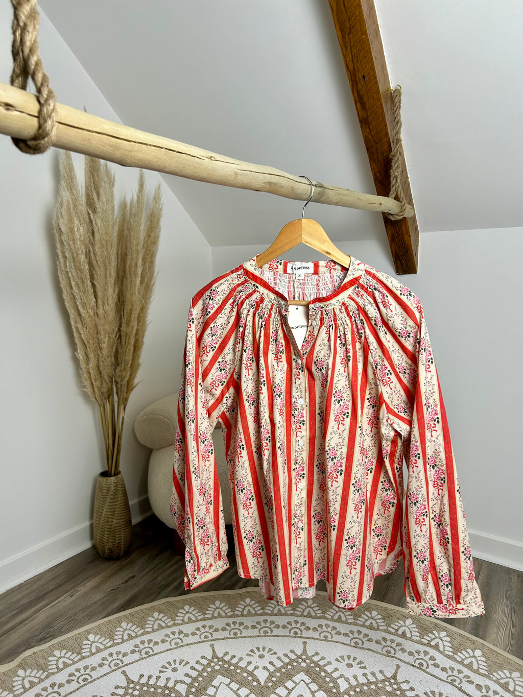 Blouse fine rayée rouge et fleurs - Plus size