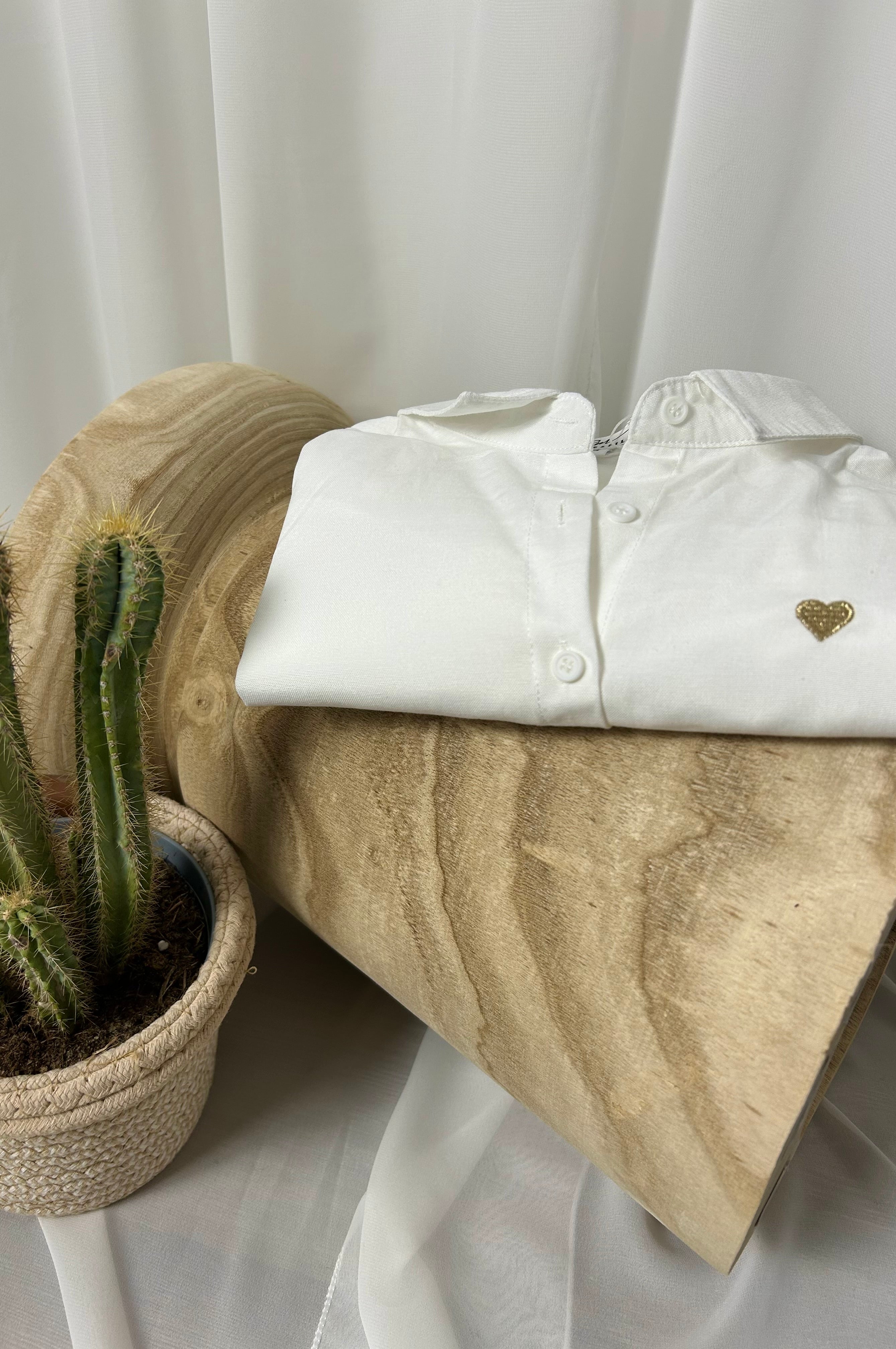 Chemise blanche et broderie coeur - Mini