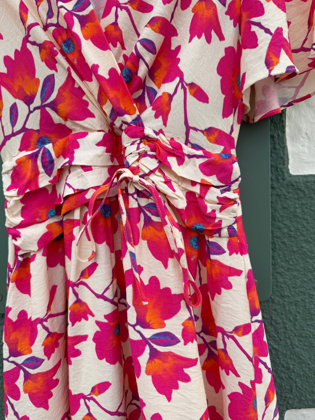 Robe à fleurs fuchsia