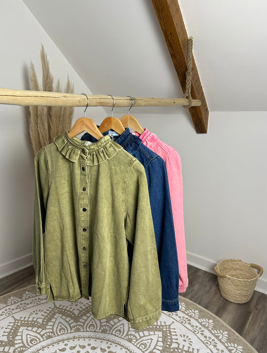 Veste/chemise à col volants