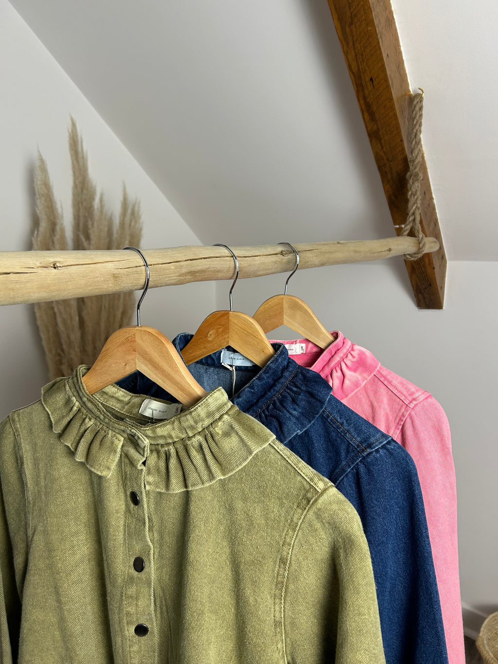 Veste/chemise à col volants